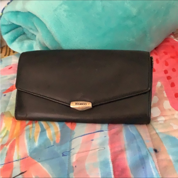 DIAMICCI wallet black leather lots of room gold hardware good shape - Picture 1 of 7
